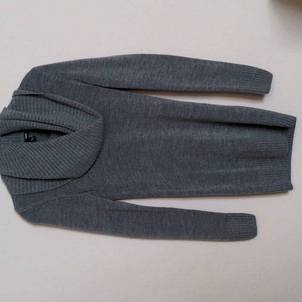 H&M Gray Cowl Neck Tunic Sweater